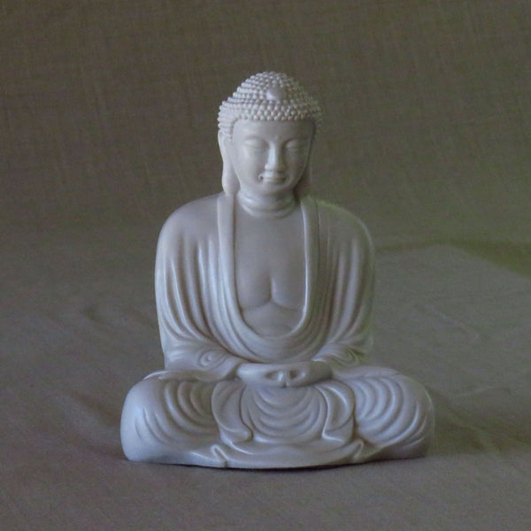 Classic Style Buddha in meditation pose - white or black reconstituted marble